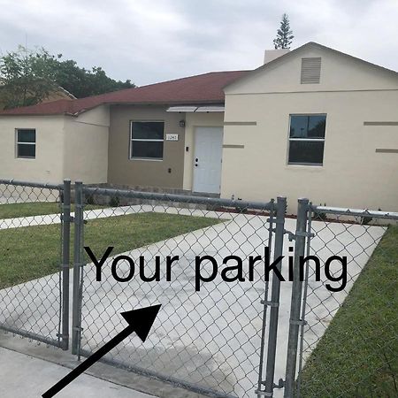 Your House In Miami Kültér fotó