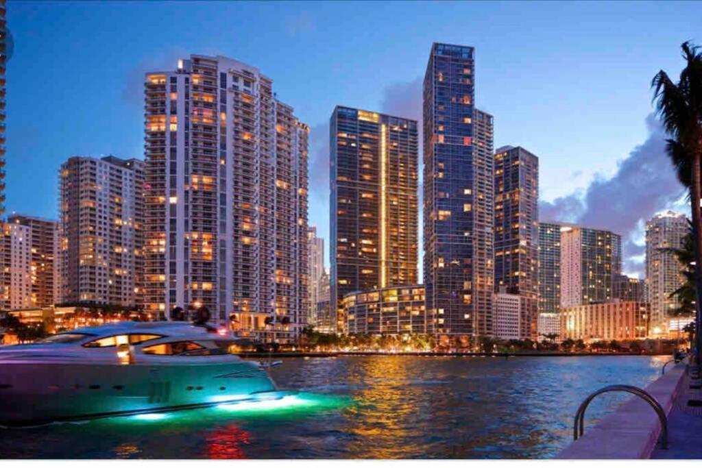 Your House In Miami Kültér fotó